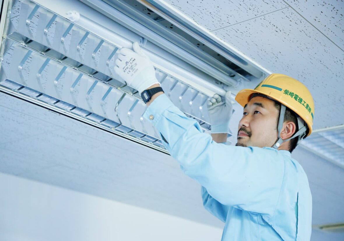屋内電気設備工事-蛍光灯