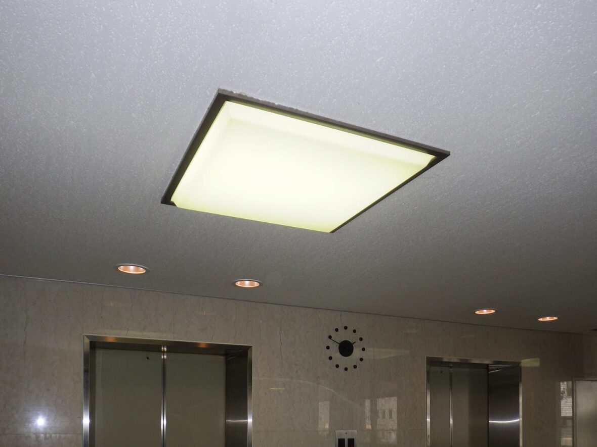 神戸法務総合庁舎LED照明及びセンサー化工事-施工前